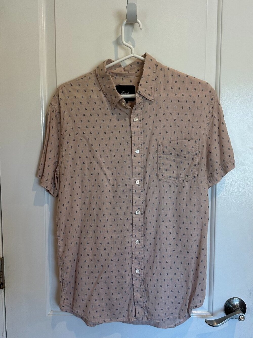 RAILS Men's Short Sleeve Button Down Linen Shirt- MEDIUM- Light Pink